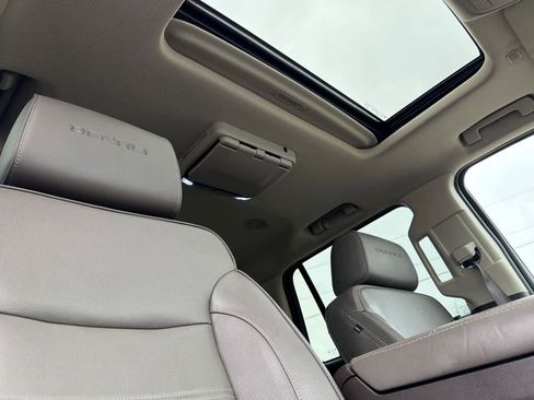 Used 2020 GMC Yukon Denali image 19