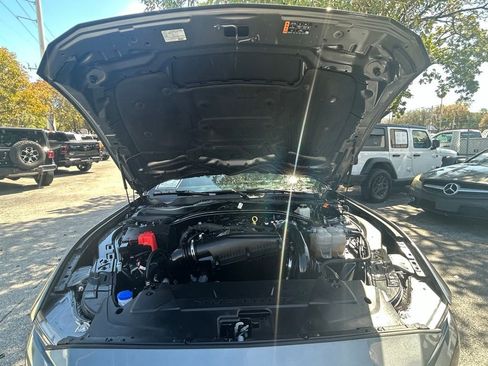 Used 2025 Ford Mustang Premium image 27