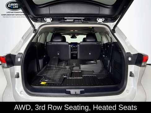 Used 2024 Toyota Highlander XLE image 26