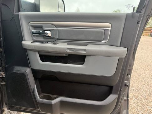 Used 2018 RAM 2500 Big Horn AWD/4WD image 9