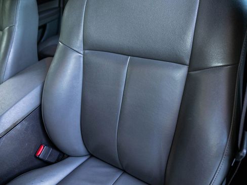 Used 2005 Chrysler 300 Touring image 33