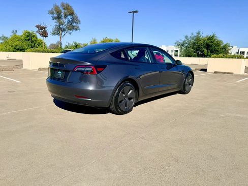 Used 2023 Tesla Model 3 Standard Range RWD image 5