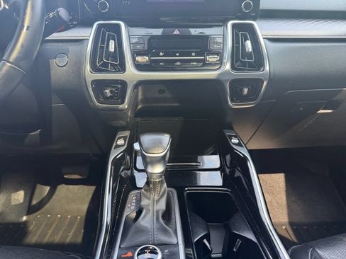 Used 2021 Kia Sorento SX AWD/4WD image 15