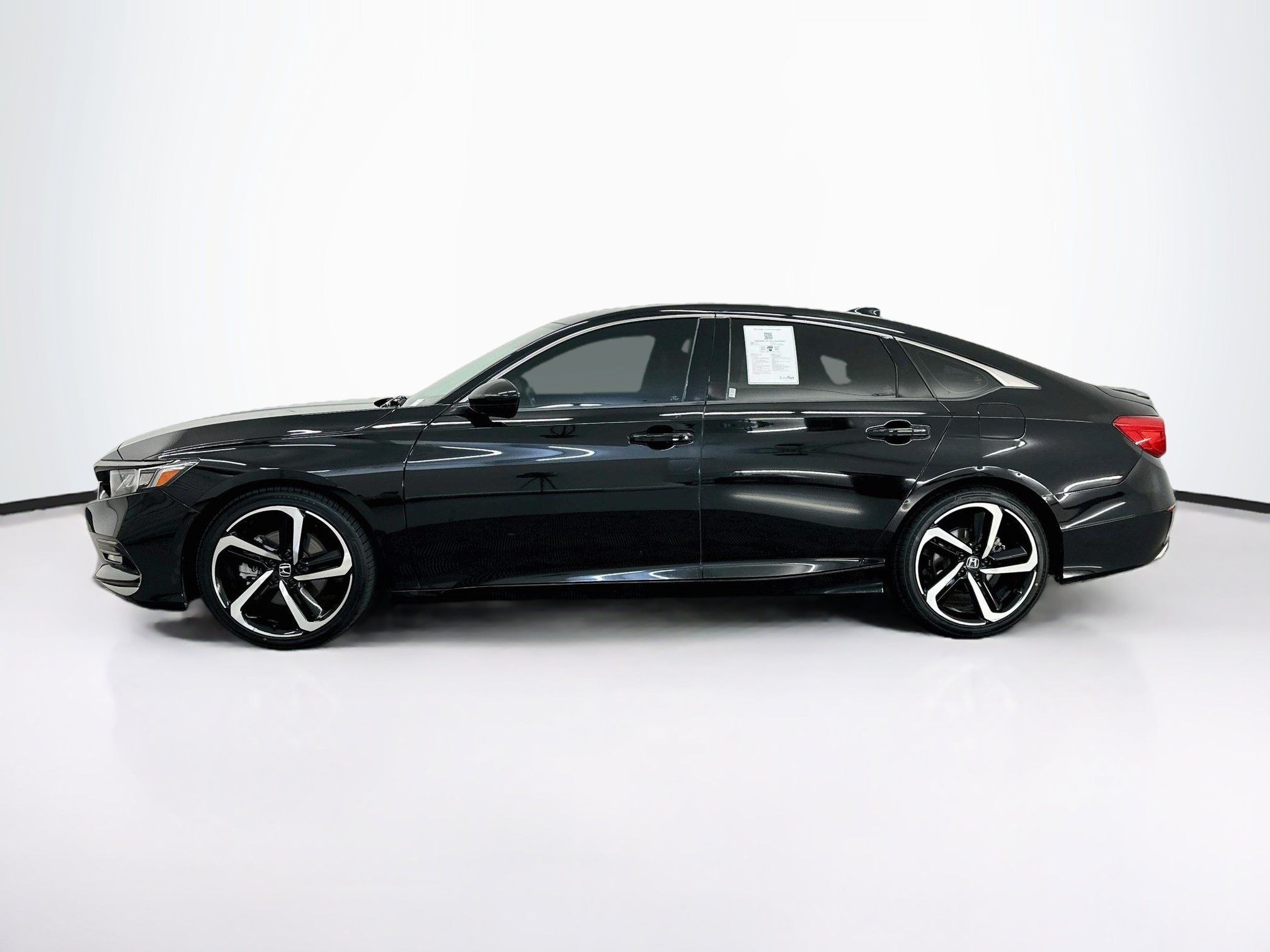 Used 2020 Honda Accord Sport image 4