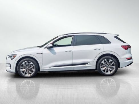 Used 2021 Audi e-tron Premium Plus w/ Premium Plus Package AWD/4WD image 7