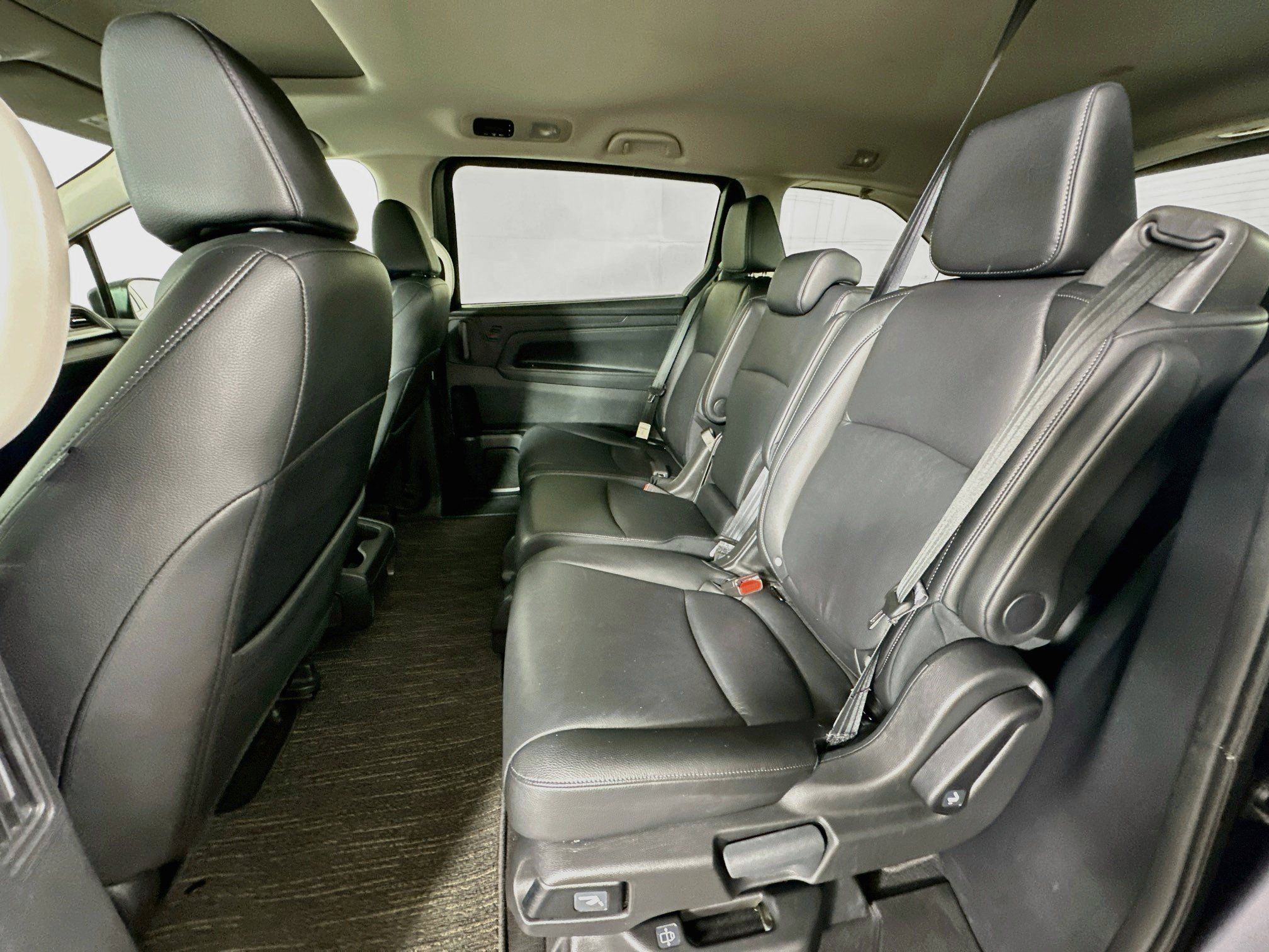 Used 2025 Honda Odyssey EX-L image 27
