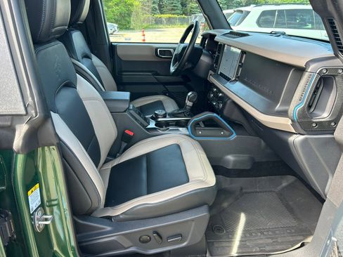 Used 2024 Ford Bronco Wildtrak AWD/4WD image 23