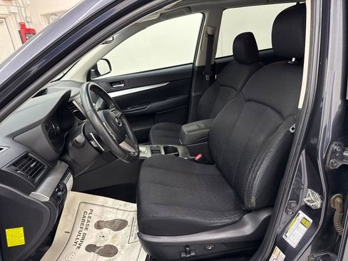 Used 2011 Subaru Outback 2.5i Premium image 13