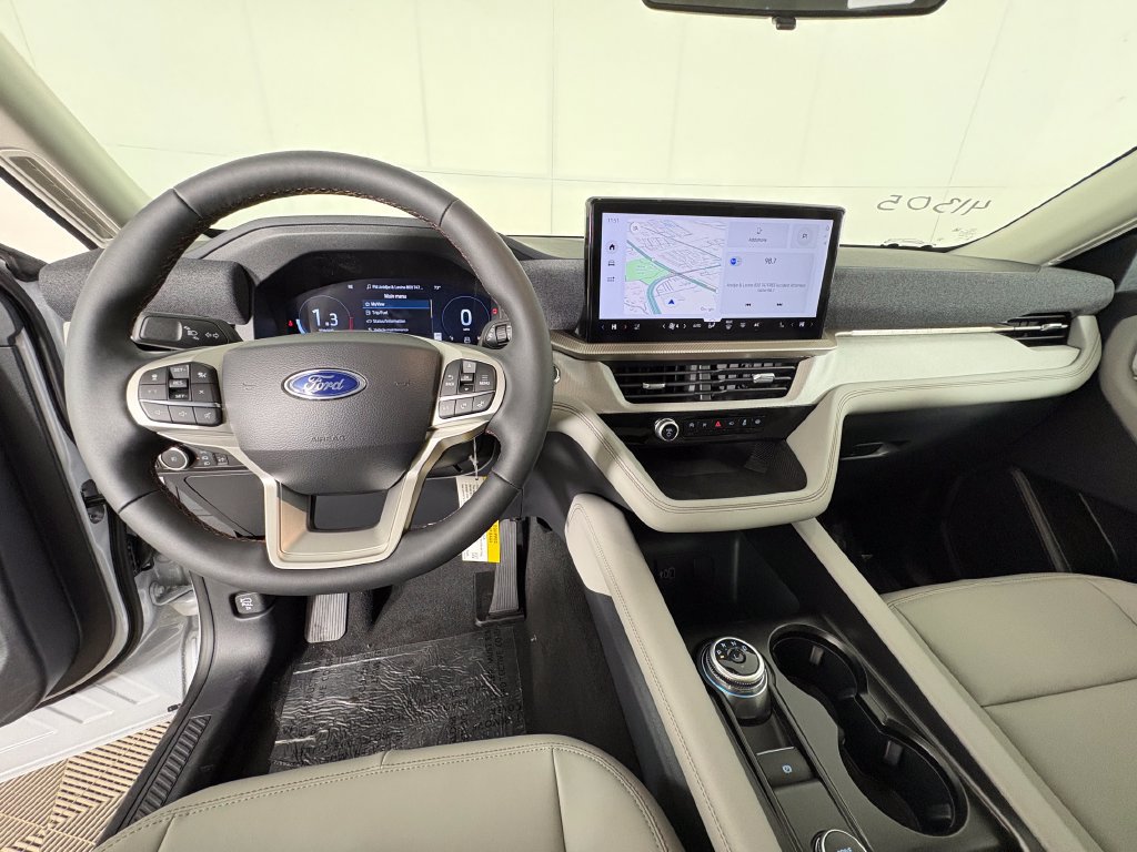 New 2026 Ford Explorer Active w/ Active Comfort Package RWD image 7