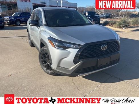 Used 2025 Toyota Corolla Cross L image 1