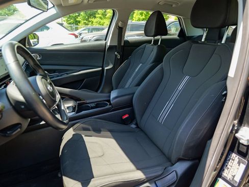 Used 2023 Hyundai Elantra SEL w/ Convenience Package FWD image 22