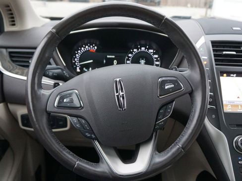 Used 2019 Lincoln MKC Reserve image 8