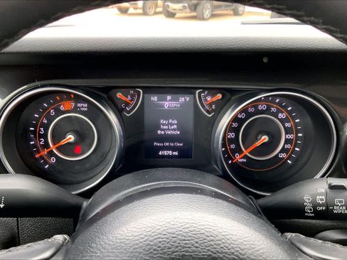 Used 2020 Jeep Wrangler Unlimited Sport image 23