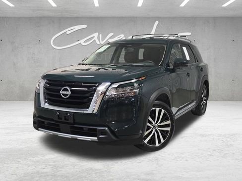 Used 2024 Nissan Pathfinder Platinum FWD image 1