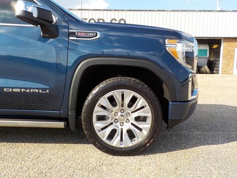 Used 2022 GMC Sierra 1500 Denali w/ Denali Premium Package AWD/4WD image 10