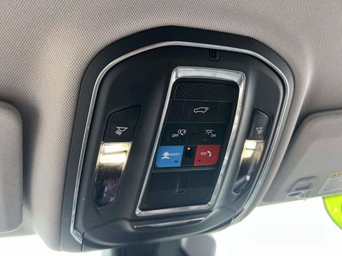 Used 2023 Jeep Grand Cherokee L Limited w/ Luxury Tech Group II image 35