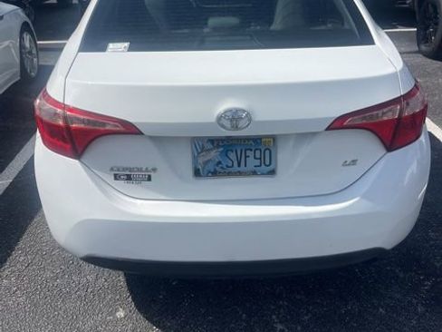Used 2019 Toyota Corolla LE FWD image 4