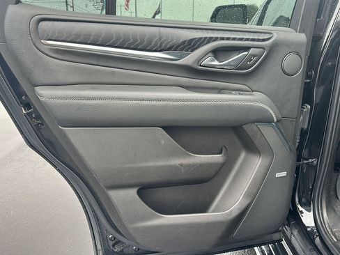 Used 2021 GMC Yukon Denali w/ Denali Premium Package image 23