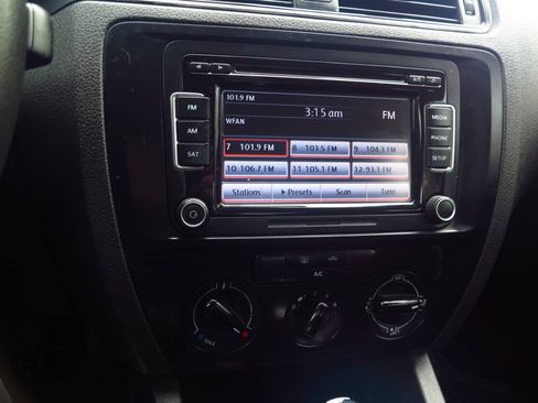 Used 2015 Volkswagen Jetta S FWD image 11