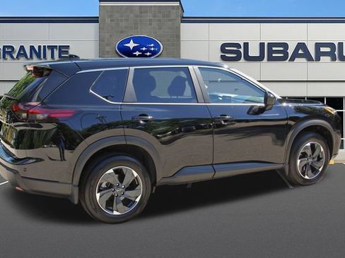 Used 2025 Nissan Rogue SV AWD/4WD image 11