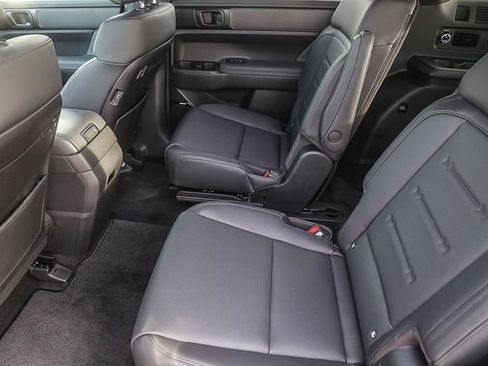 New 2025 Hyundai Santa Fe Calligraphy AWD/4WD image 22