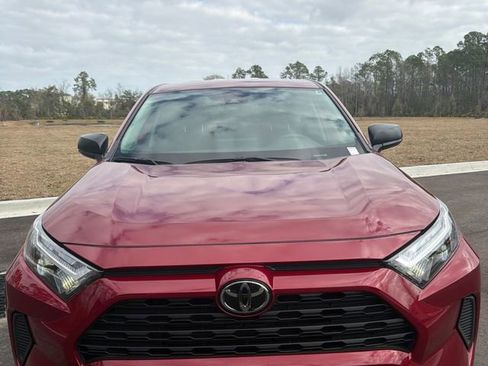 Used 2025 Toyota RAV4 LE image 12