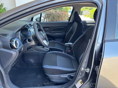 Used 2025 Nissan Versa SV FWD image 25