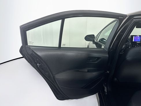 Used 2025 Toyota Corolla LE image 26