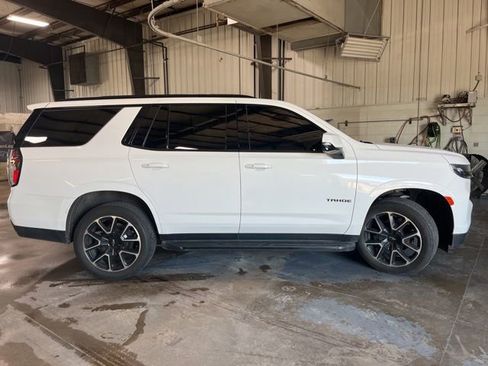 Used 2021 Chevrolet Tahoe RST w/ Luxury Package RWD image 7