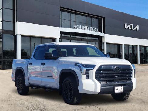 Used 2025 Toyota Tundra SR5 image 3