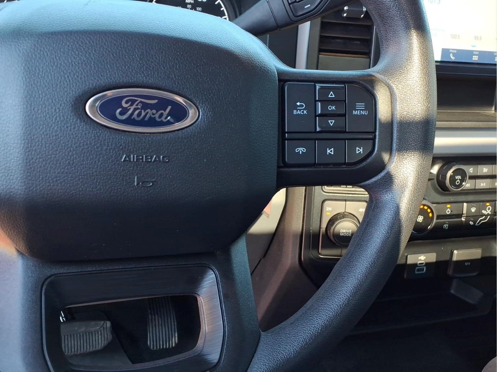 Used 2024 Ford F350 XLT AWD/4WD image 7