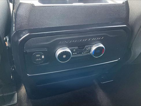 Used 2021 Ford Expedition Max XLT RWD image 38