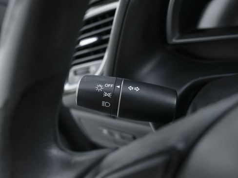 Used 2014 MAZDA MAZDA3 i Sport image 16