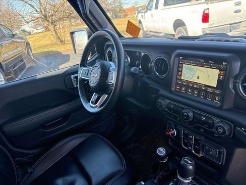 Used 2022 Jeep Wrangler Unlimited Sahara image 17