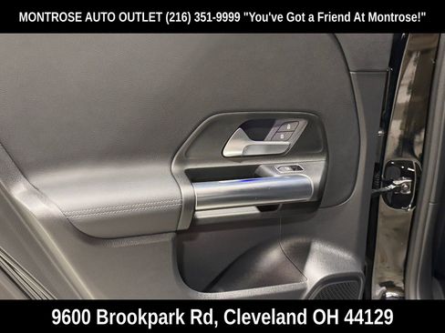 Used 2021 Mercedes-Benz GLA 250 4MATIC image 34