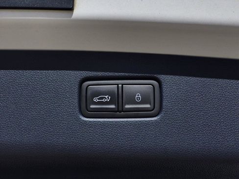 Used 2023 Genesis GV70 3.5T Sport w/ Sport Prestige Package image 9