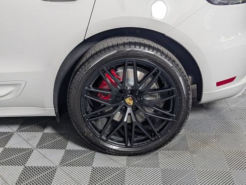 New 2026 Porsche Macan GTS AWD/4WD image 12