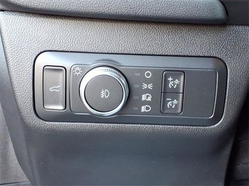 Used 2022 Ford Escape SEL w/ Technology Package image 12