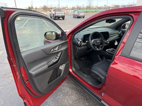 New 2026 Chevrolet Equinox LT image 9