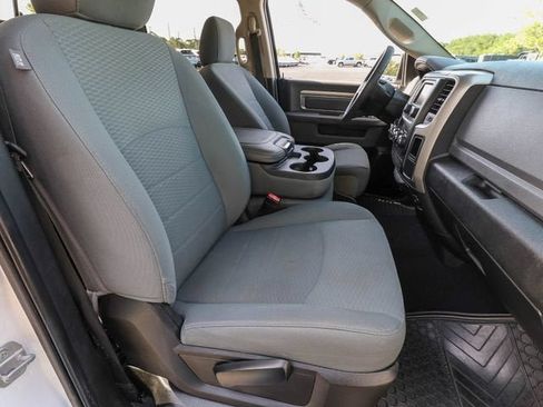 Used 2019 RAM 1500 Classic SLT RWD image 22