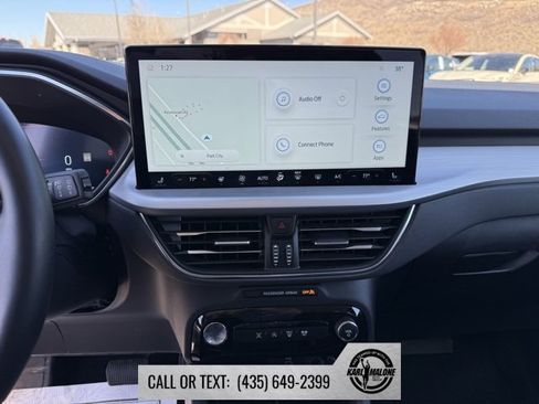 Used 2025 Ford Escape Platinum image 20