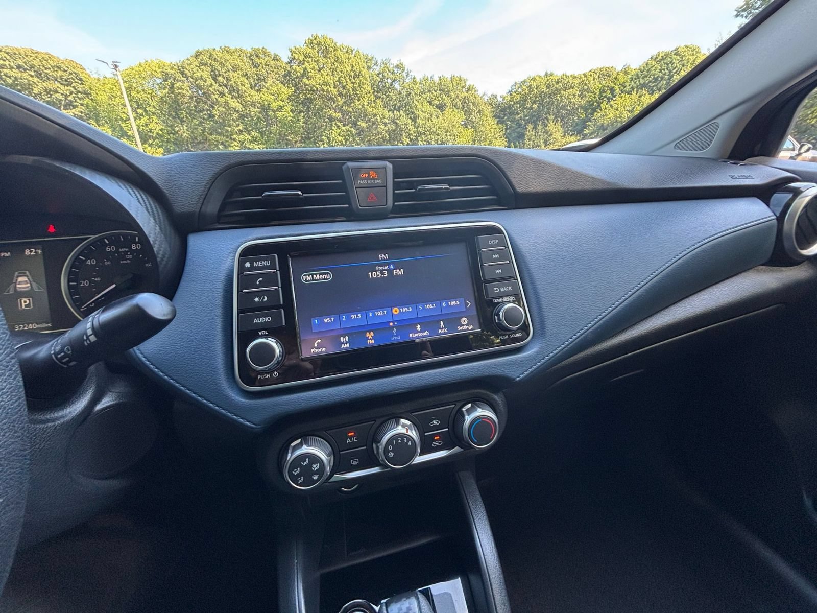 Used 2025 Nissan Versa SV FWD image 19