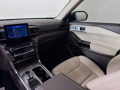 Used 2021 Ford Explorer Platinum w/ Equipment Group 601A image 26