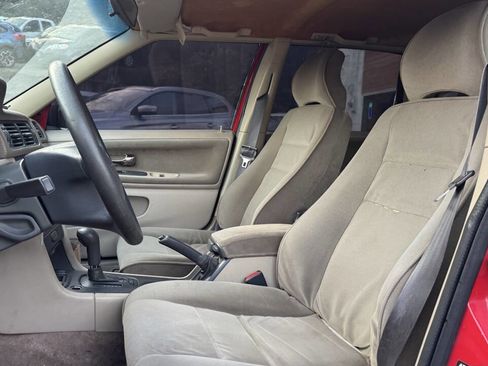 Used 1998 Volvo V70 image 15