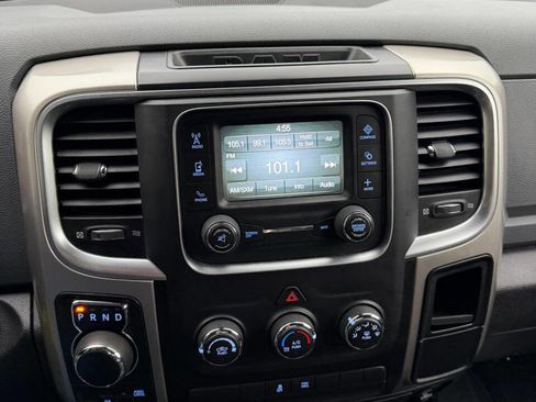 Used 2018 RAM 1500 Classic SLT AWD/4WD image 25