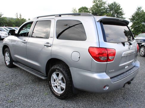 Used 2010 Toyota Sequoia SR5 AWD/4WD image 9