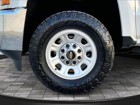 Used 2019 Chevrolet Silverado 3500 W/T image 9