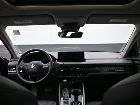 Used 2023 Honda Accord EX-L image 27