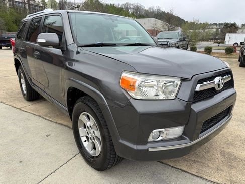 Used 2010 Toyota 4Runner SR5 image 7