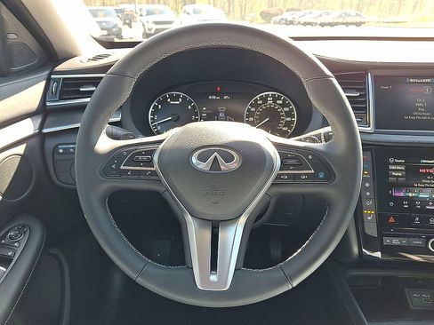 Used 2025 INFINITI QX50 Luxe AWD/4WD image 17